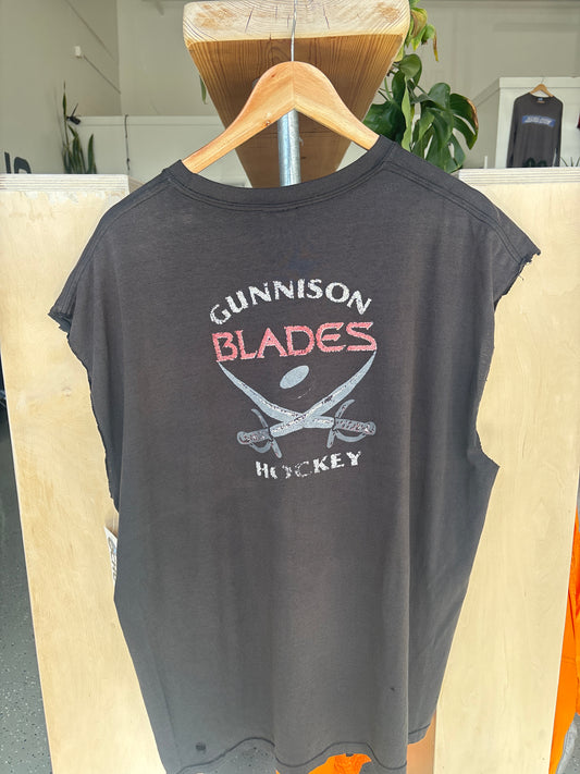 Blades Hockey Cutoff