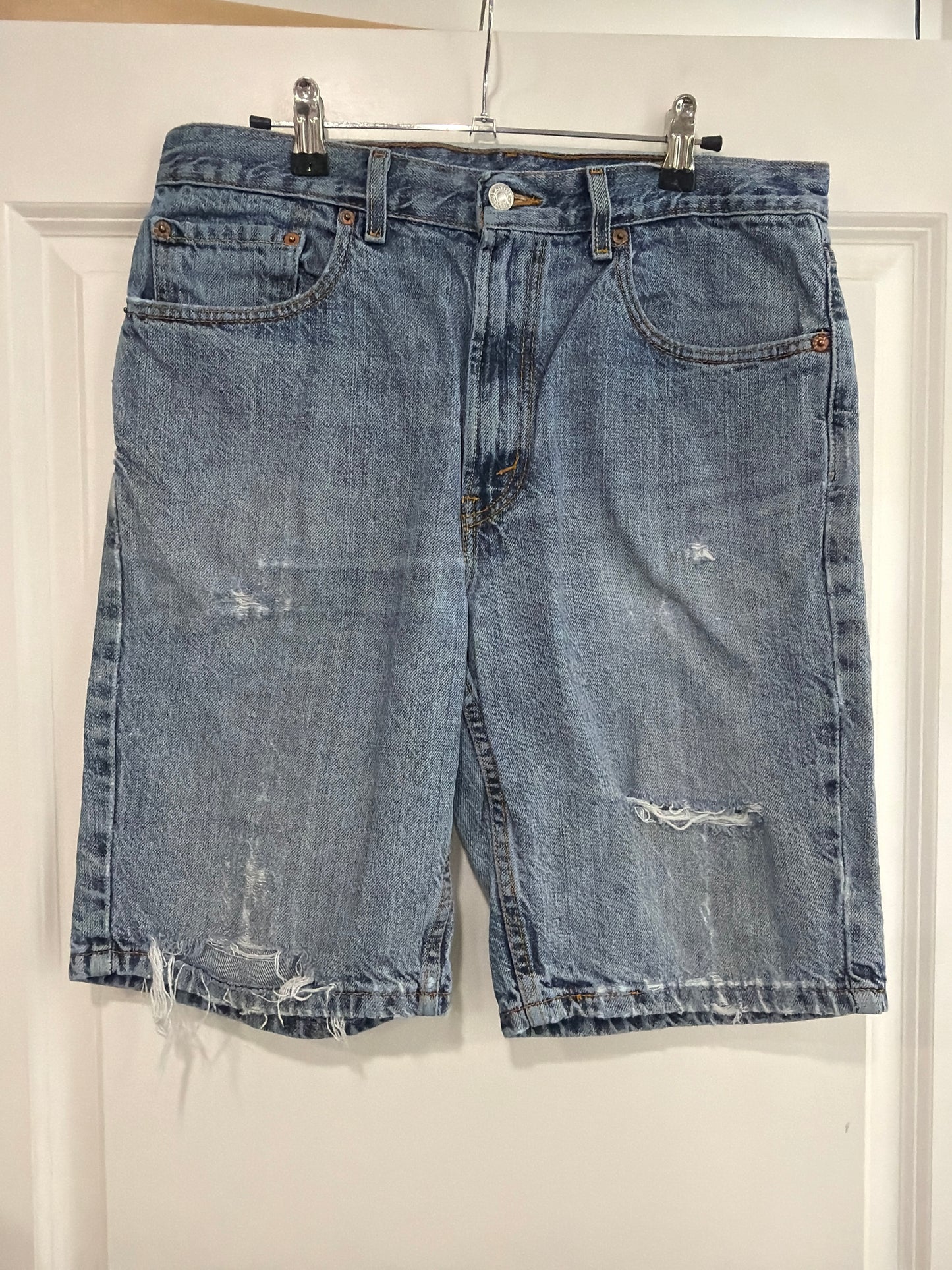 Levi Jorts
