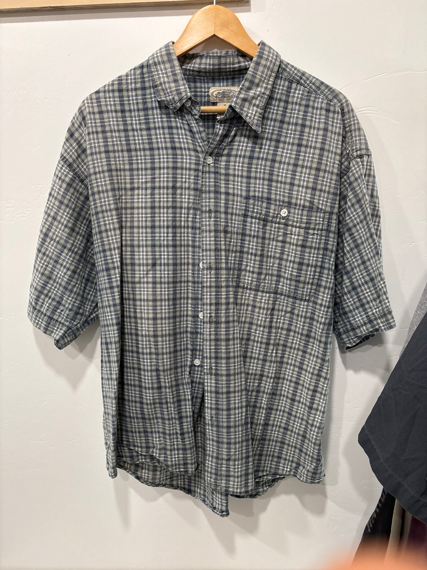 Plain Button-up