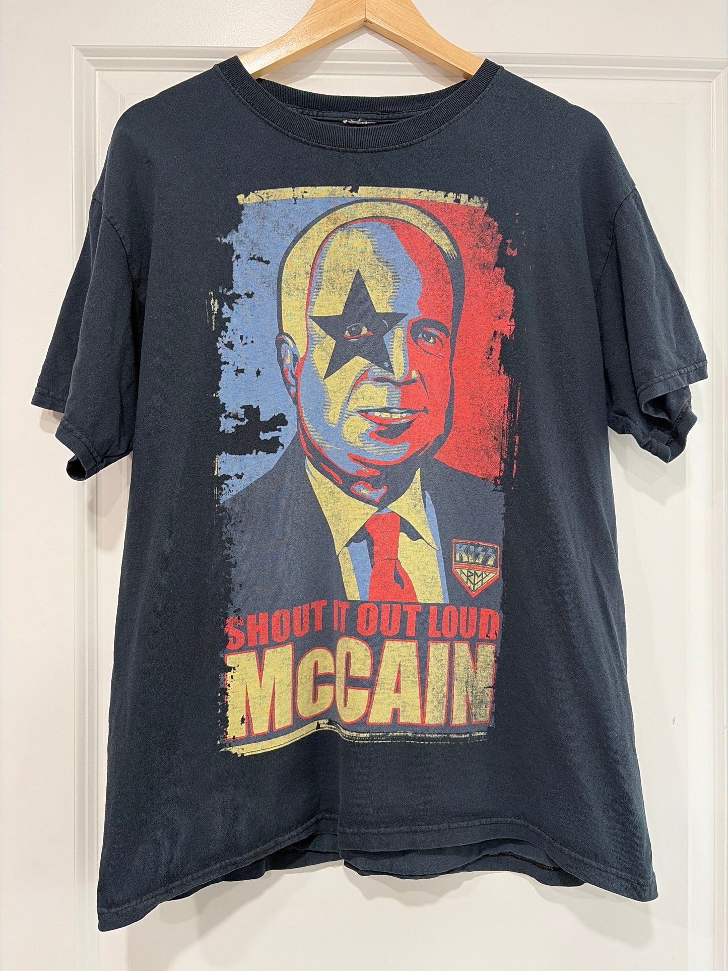 Mccain Kiss T-Shirt